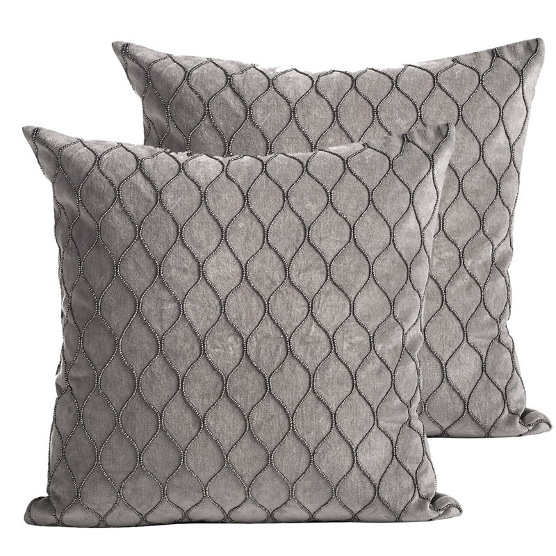 black throw pillows